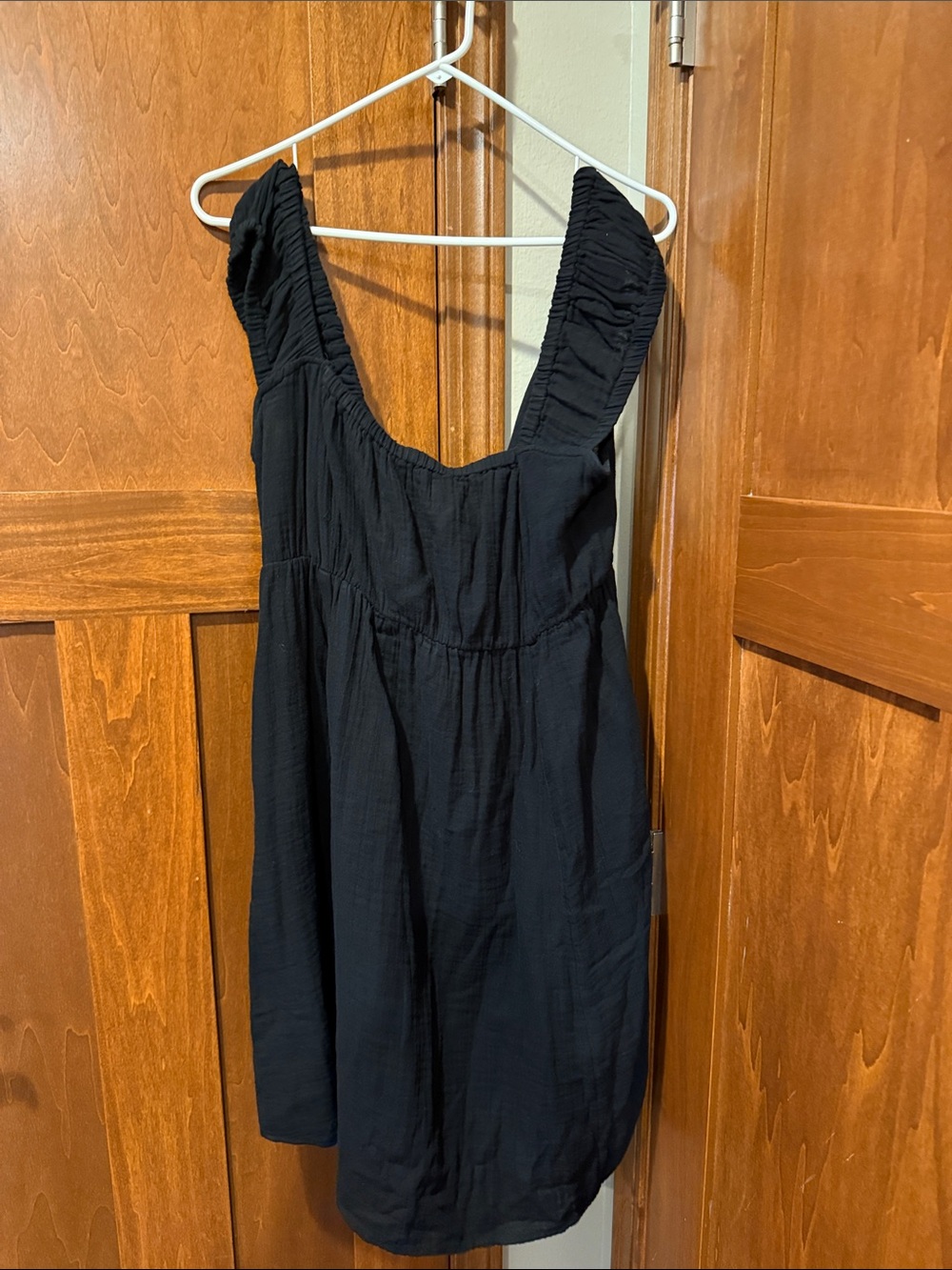 Old Navy Lg Black Sleeveless Ruffled Strap Sundress